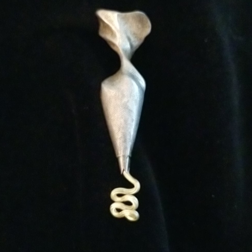 Silver and Gold Tone Cake Decorating Pin